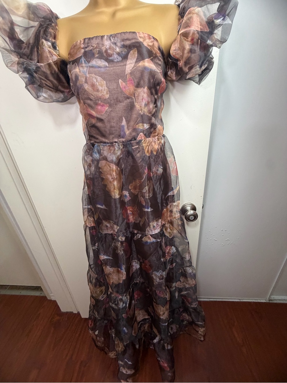 Lulus Exquisite Brown Finesse Floral Organza Off The Shoulder Maxi Dress NWT XL - Picture 6 of 16